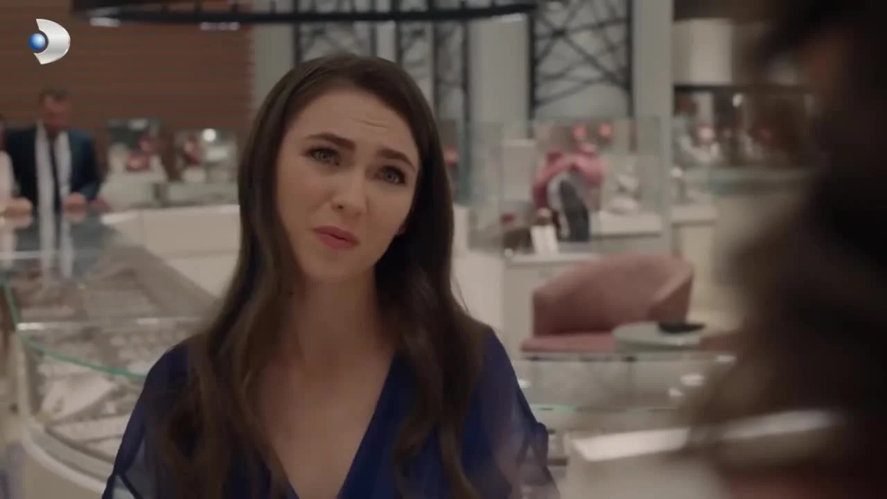 Кадры из сериала Земля красивой любви 3 серия 1 сезон (2024)